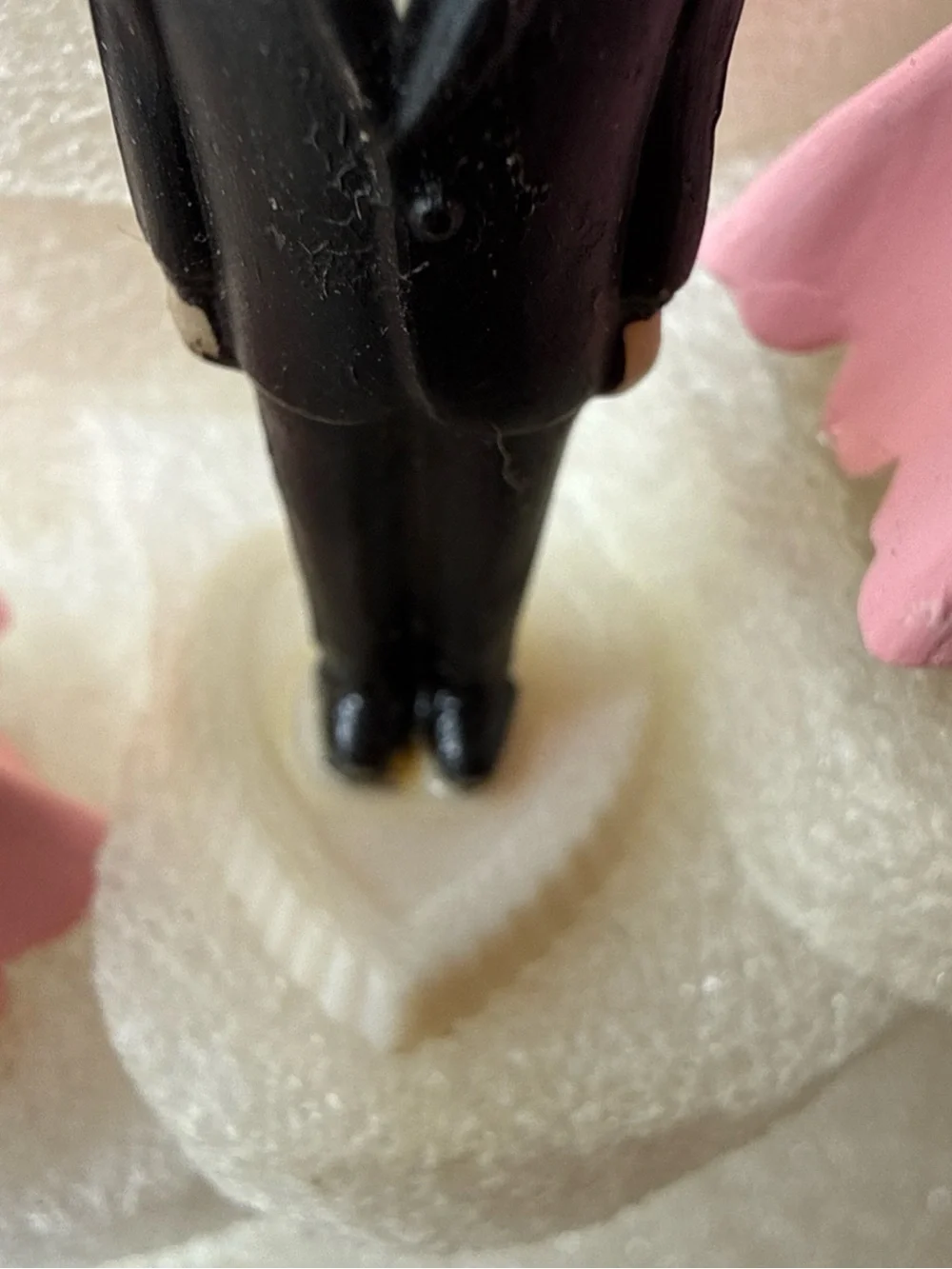 VintageClassic White & Pink Wedding Cake Topper - Elegant Bridal Party Figurine